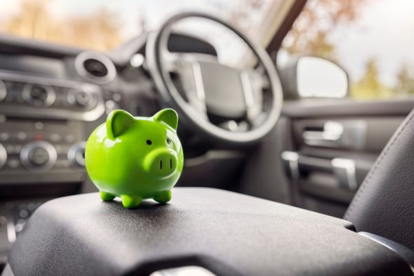 Cum să economisești combustibil la volan: Trucuri și sfaturi practice